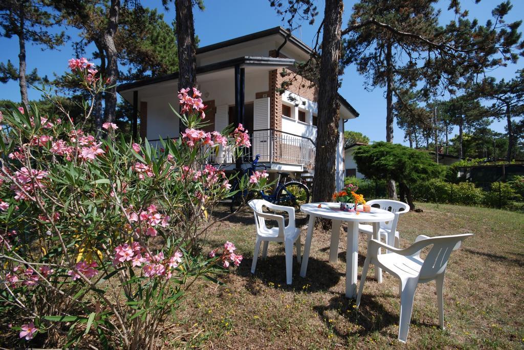 Villaggio Alex Lignano Sabbiadoro Dış mekan fotoğraf